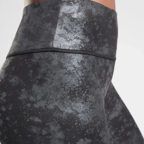 Athleta Elation Misty Lace Ultra High Rise Black Tights Size XS - Picture 11 of 11